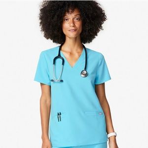 Figs Casma three pocket scrub top